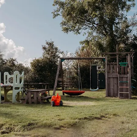Prázdninový dům Finse Woning Op De Tulpenweide