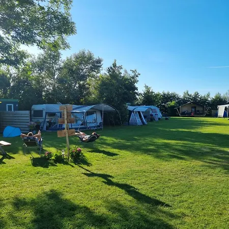 Finse Woning Op De Tulpenweide