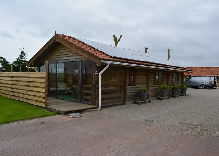 Finse Woning Op De Tulpenweide 펜션